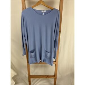 NWT Eternelle Blue Round Neck Dolman Sleeve Bedazzled Sweater #0937 Size OS